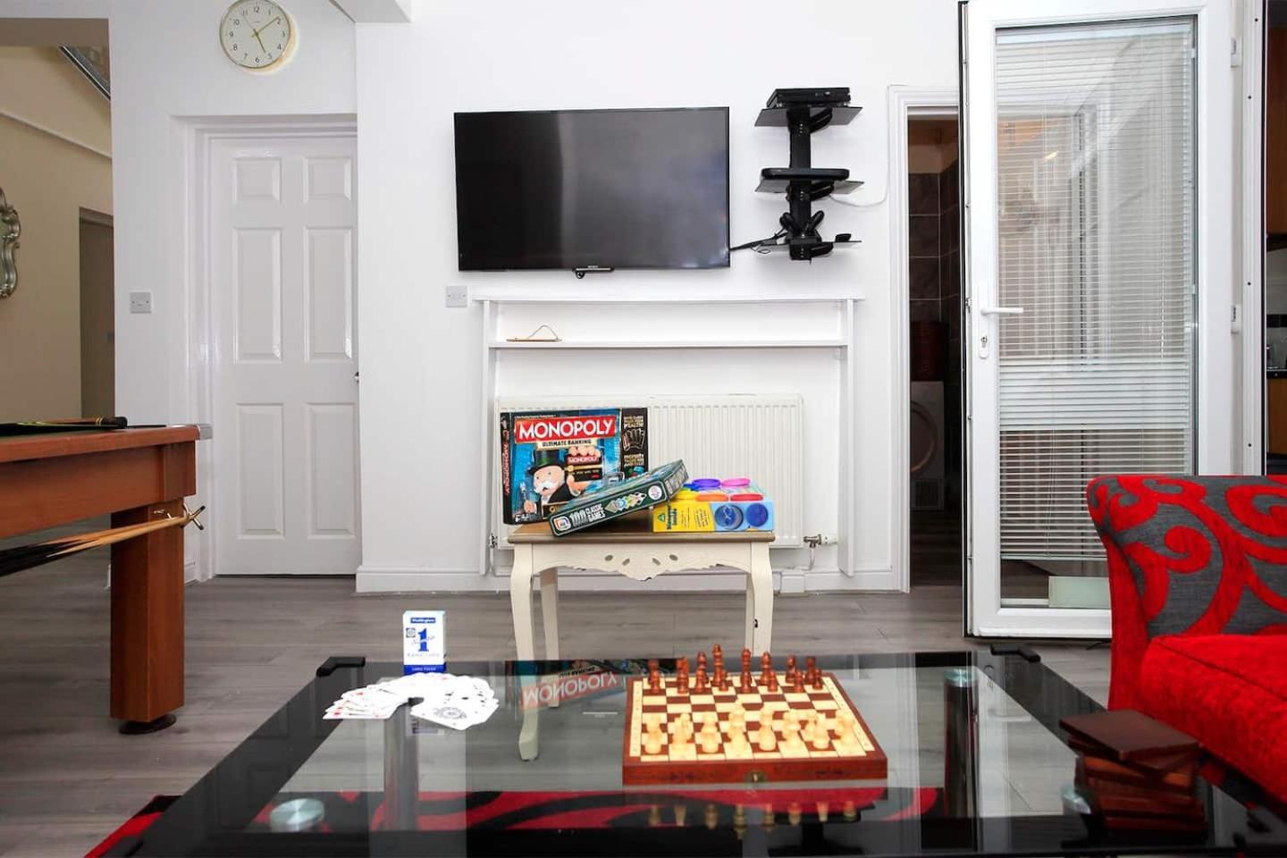 Luxury Hot Tub Entertainment Room Central Park Peterborough Luaran gambar